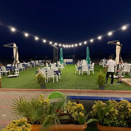 Colophon Beach Hotel *